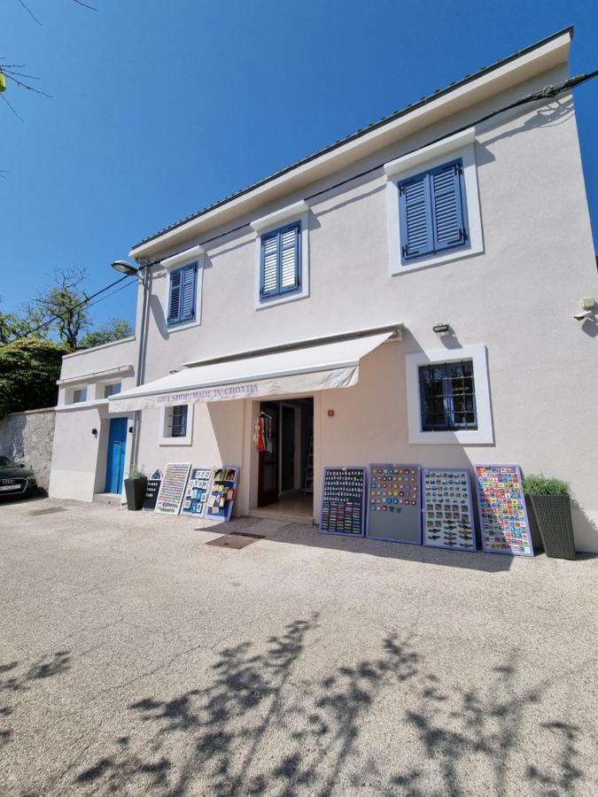 Narcis Central Apartment With Sea & City Views Veli Lošinj Kültér fotó