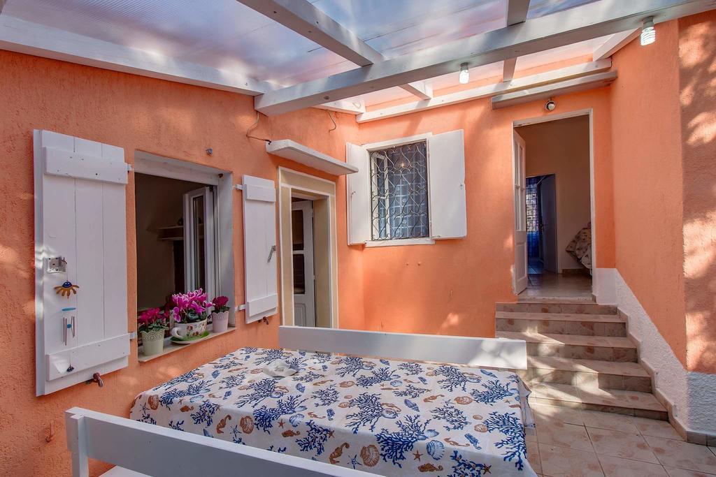 Narcis Central Apartment With Sea & City Views Veli Lošinj Kültér fotó