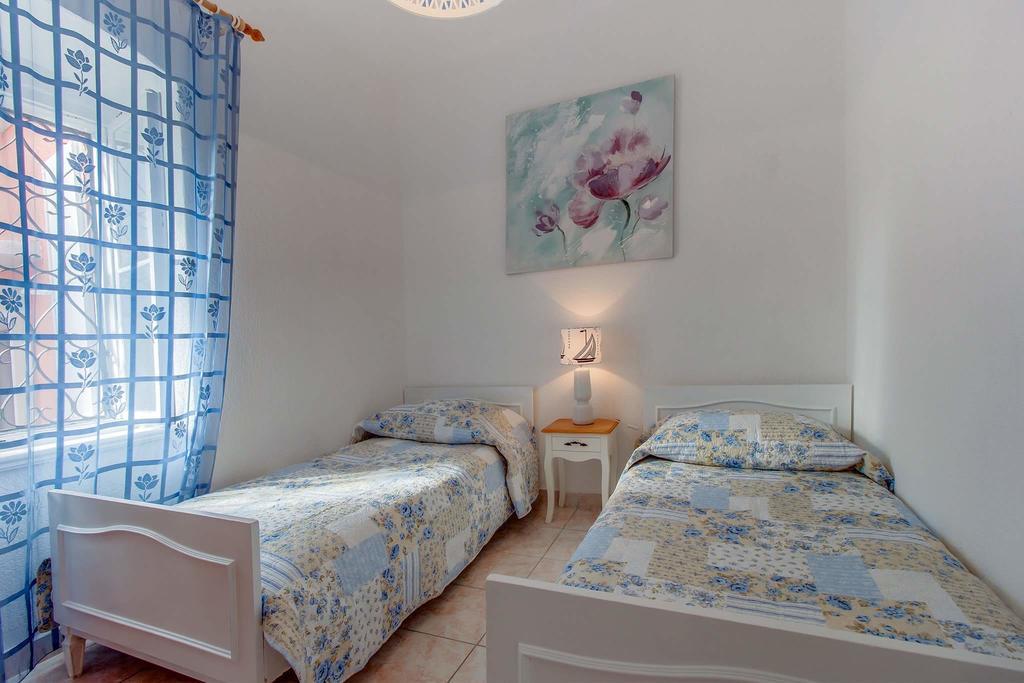 Narcis Central Apartment With Sea & City Views Veli Lošinj Kültér fotó