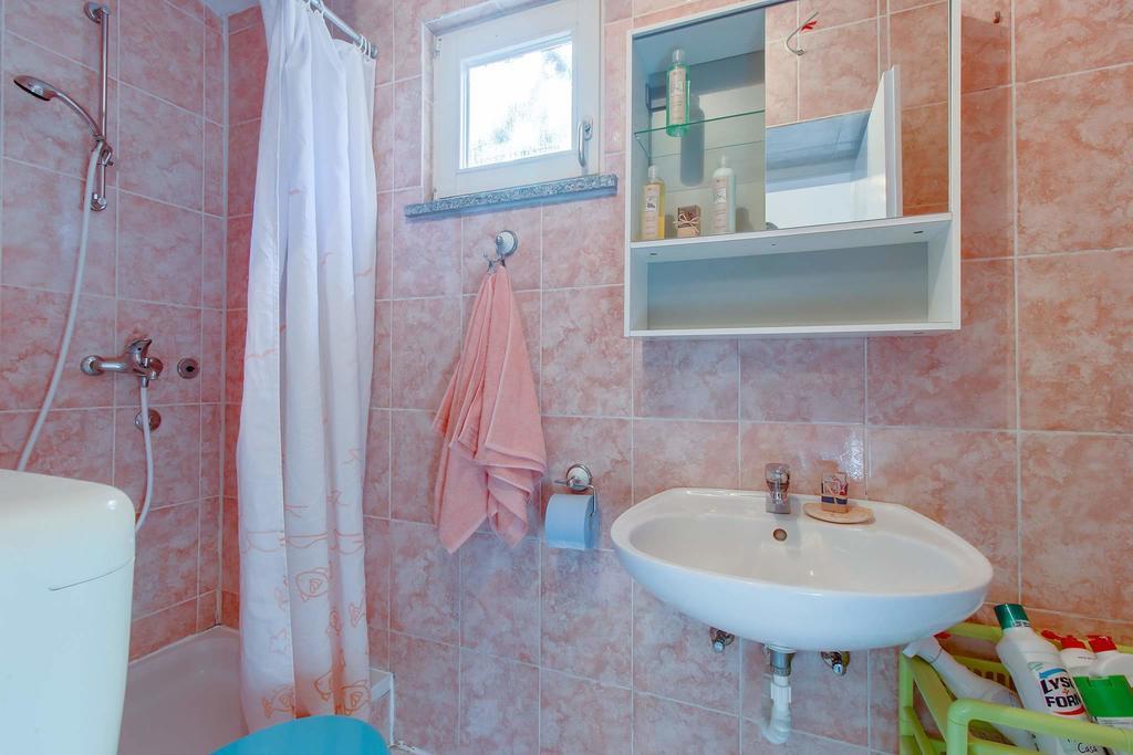 Narcis Central Apartment With Sea & City Views Veli Lošinj Kültér fotó