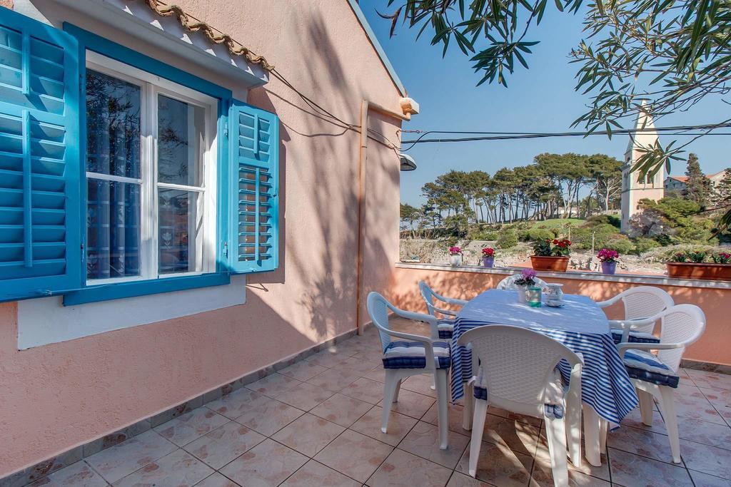 Narcis Central Apartment With Sea & City Views Veli Lošinj Kültér fotó