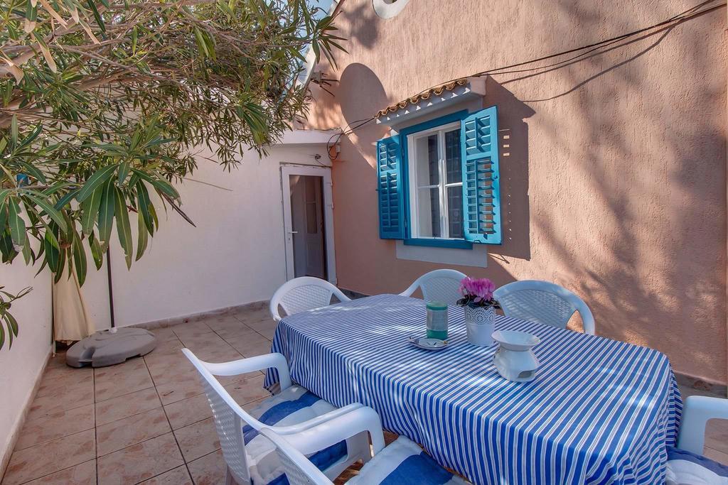 Narcis Central Apartment With Sea & City Views Veli Lošinj Kültér fotó